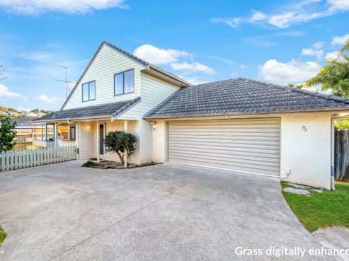 2/9 Bernie Edwards Place, Botany Downs