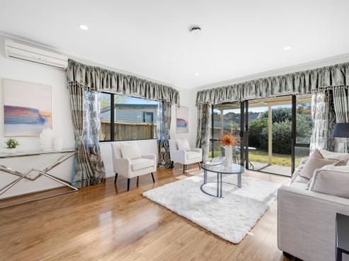 2/9 Bernie Edwards Place, Botany Downs