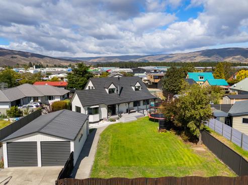 8 Gavan Street, Cromwell