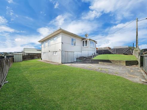8 Domain Street, Waiuku
