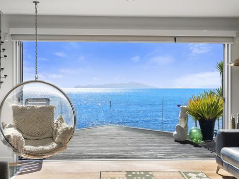7 Ocean Parade, Pukerua Bay