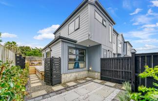 5/43 Clevedon Road, Papakura