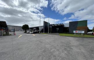 Savills | Premium Warehouse In Central Location