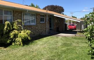 33 Pulham Crescent, Queenwood