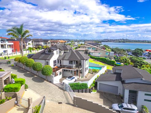 72 Compass Point Way, Half Moon Bay