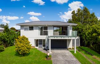4 Tupaki Place, Pakuranga Heights