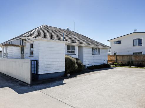 1033 Hood Street, Mayfair