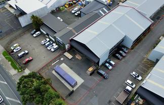 Functional warehouse + secure yard