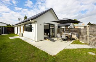 3/9 Steele Road, Forest Lake