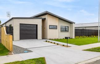 11-17 Greig Crescent - Lifestyle Villas, Amberley