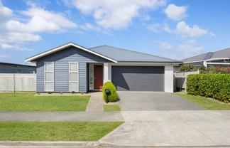 31 Kukuwai Avenue, Red Beach