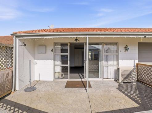 6/461 Main South Road, Hornby