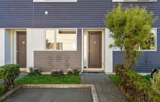 9/8 Thatcher Crescent, Crofton Downs
