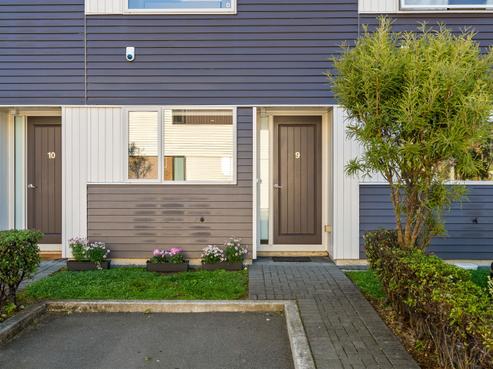 9/8 Thatcher Crescent, Crofton Downs
