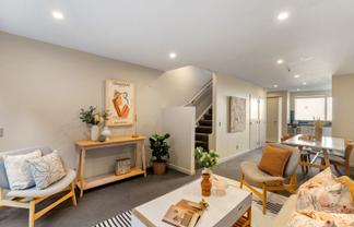 9/8 Thatcher Crescent, Crofton Downs