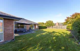 8 Mondrian Lane, Rolleston