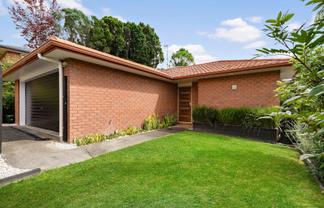 6 Dovey Place, Massey