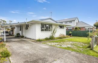 17b Eastons road, Westport