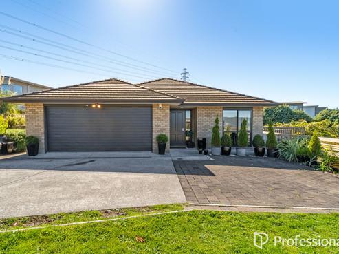 35 Percy Kinsman Crescent, Riverstone Terraces