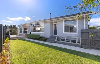 58 Somes Crescent, Newlands