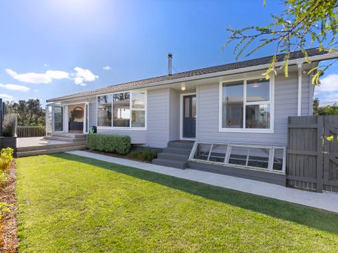 58 Somes Crescent, Newlands