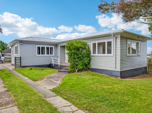 36 Pine Avenue, Henderson