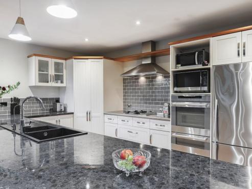4 The Stables, Woodend
