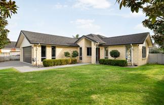 2 Jarvis Court, Huntington