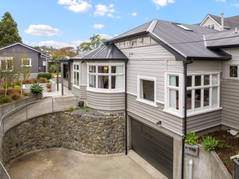 7 Lochiel Road, Khandallah