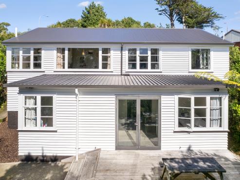 44 Haumia Street, Johnsonville