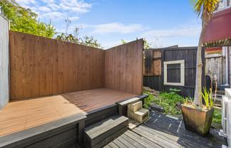 49 Albionvale Road, Glen Eden