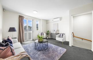 49 Albionvale Road, Glen Eden