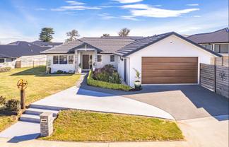 34 Tirimoana Place, Otamatea