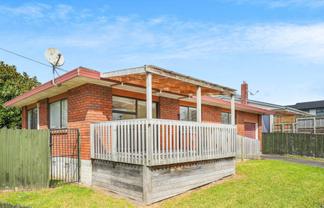 2/60 Flanshaw Road, Te Atatu South