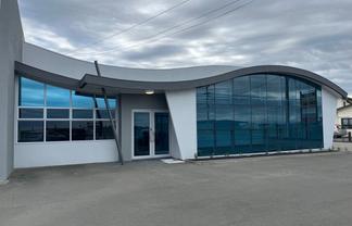 High-Profile Property with Modern Showroom