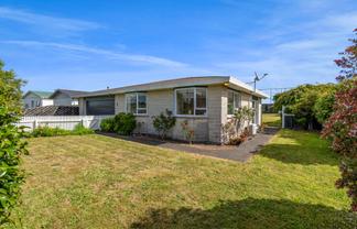 23 Swansea Road, Stratford