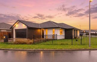 2 Cascade Crescent, Tikipunga
