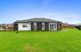 2 Cascade Crescent, Tikipunga