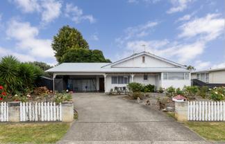 908 Rata Street, Mahora