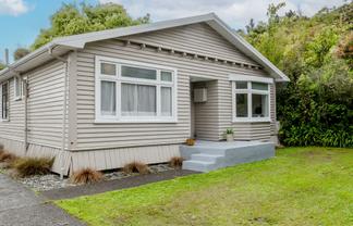 2 Sutherland Street, DUNOLLIE