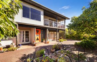 102 Trewavas Street, Motueka