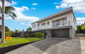 160 Weatherly Road, Torbay