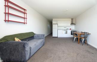 9/126 Nursery Road, Linwood