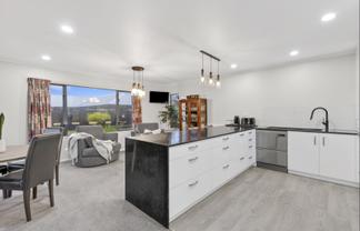 26 Oaklands Drive, Cambridge