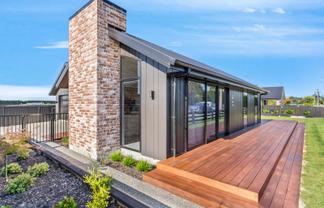 63 Dejoux Road, Winton