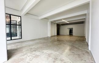 Open plan CBD retail for lease