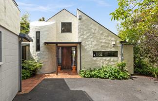 15 Hospital Lane, Napier Hill