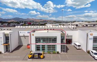 High-Profile Office with Signage Potential