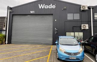 Good Mix of Office/ Workshop