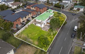 84 Awaroa Road, Sunnyvale